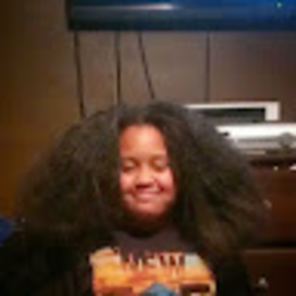 Meet your Posher, Quisha - Picture 1 of 1